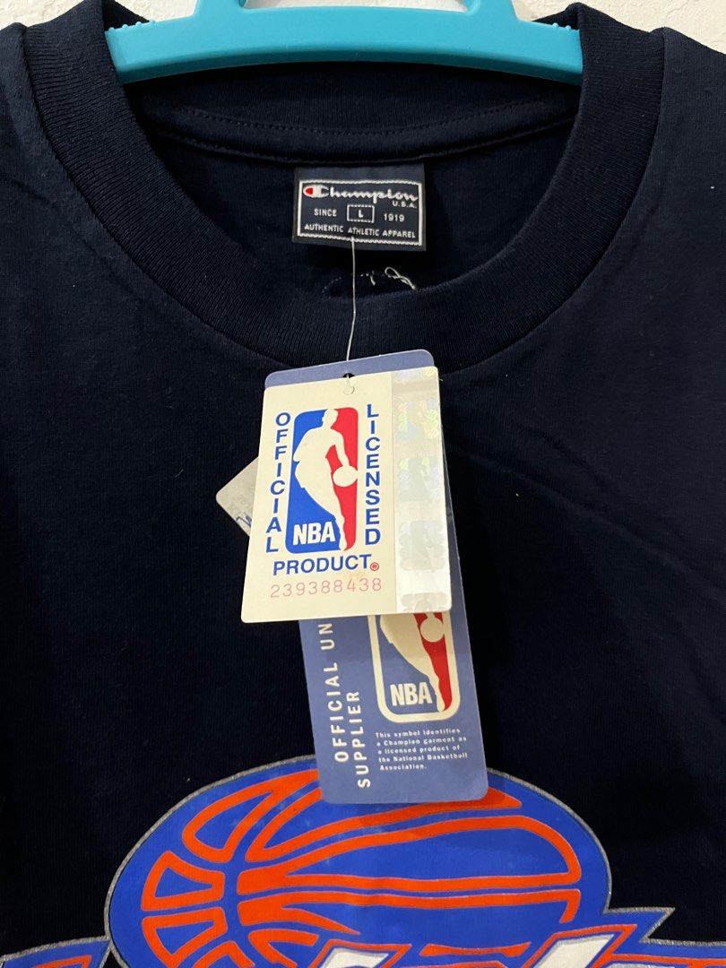 BNWT Original NBA Knicks Champion (Category: Activewear) located in San Pedro. Submitted by _jebtrd (Listing ID 1202364158, Image 2). Description: Bought from Kuwait Fits medium frames.