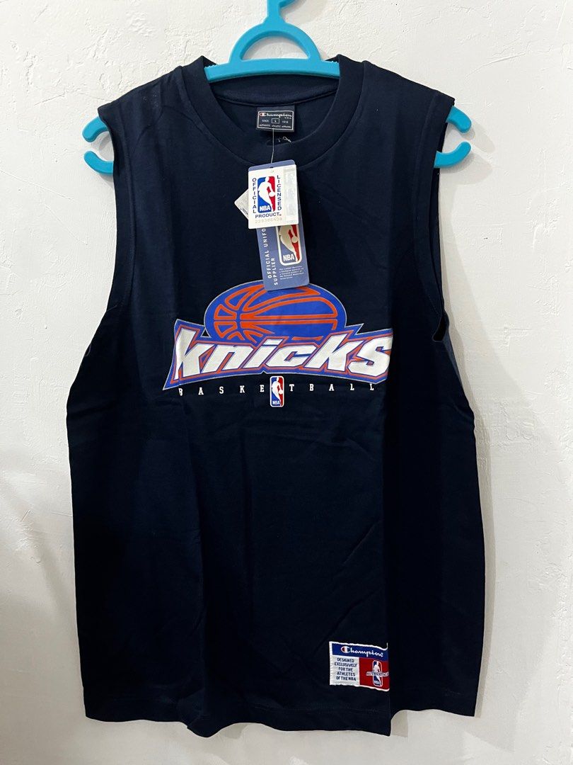 BNWT Original NBA Knicks Champion (Category: Activewear) located in San Pedro. Submitted by _jebtrd (Listing ID 1202364158, Image 1). Description: Bought from Kuwait Fits medium frames.
