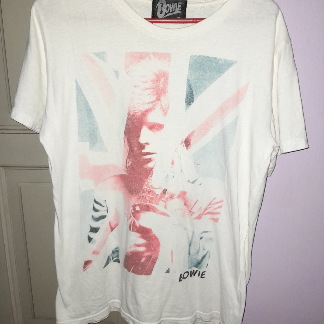 Bowie, Men's Fashion, Activewear on Carousell