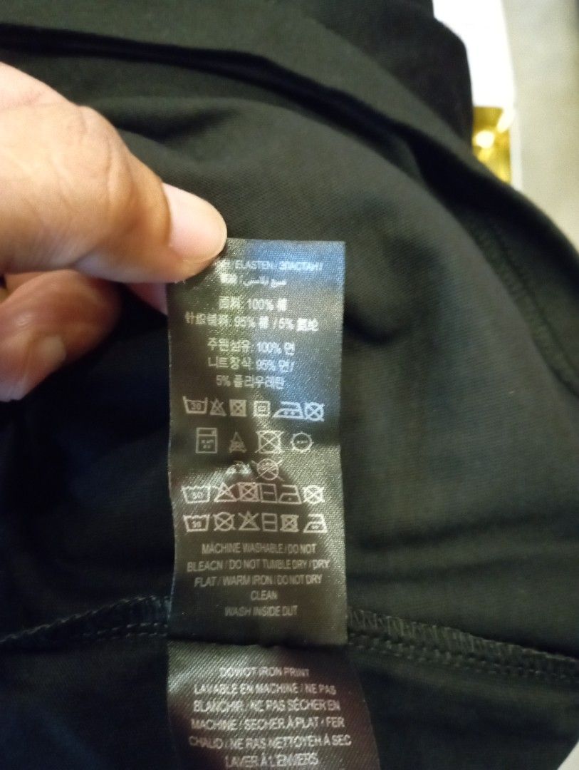 BURBERRY SHIRT W BOX sizes large dim 21x28, Men's Fashion, Activewear