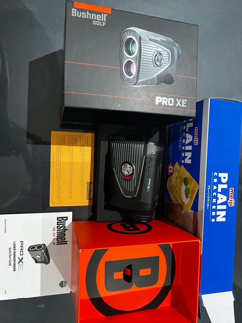Bushnell PRO XE Golf Ranger Finder, Sports Equipment, Other Sports