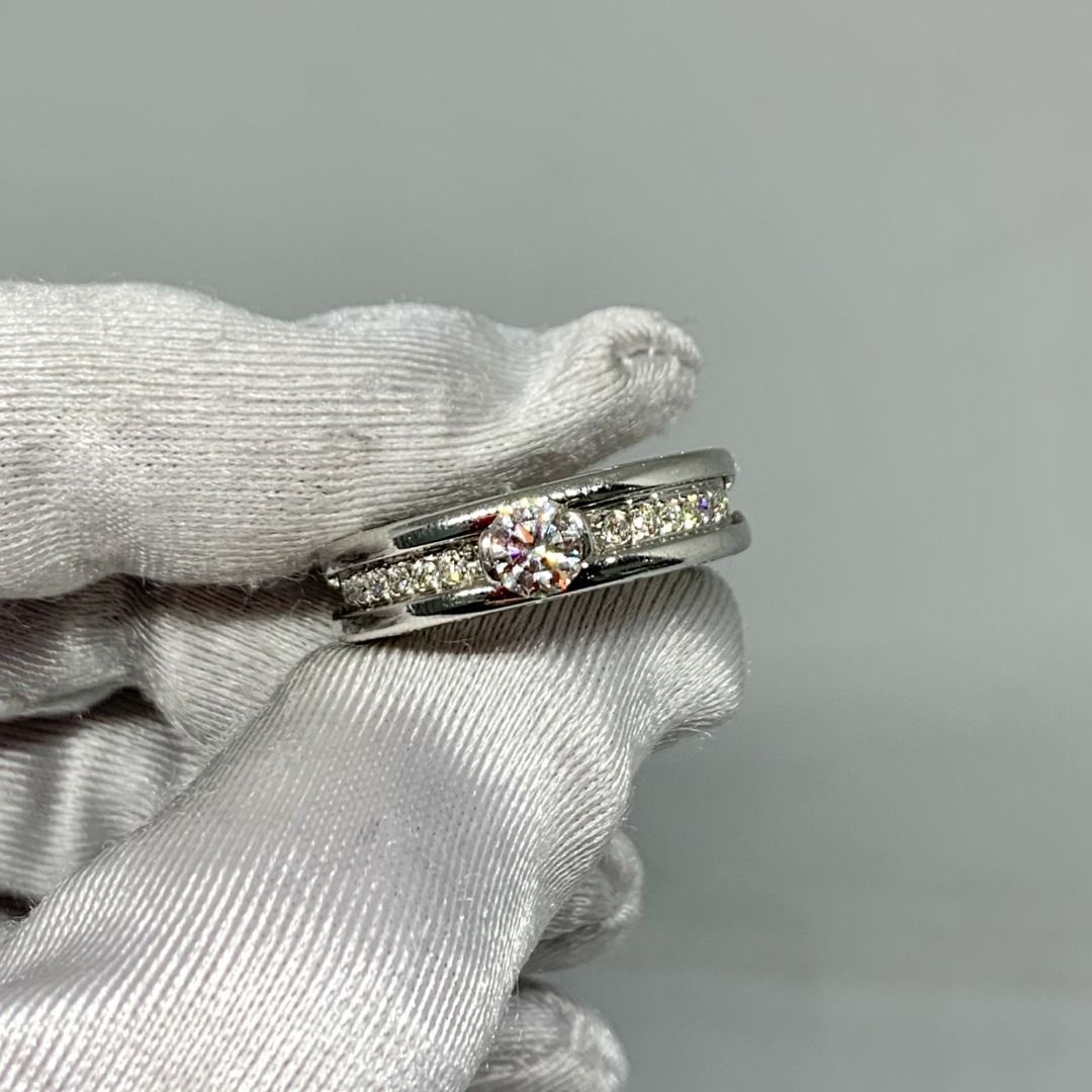 Bvlgari solitaire top diamond ring