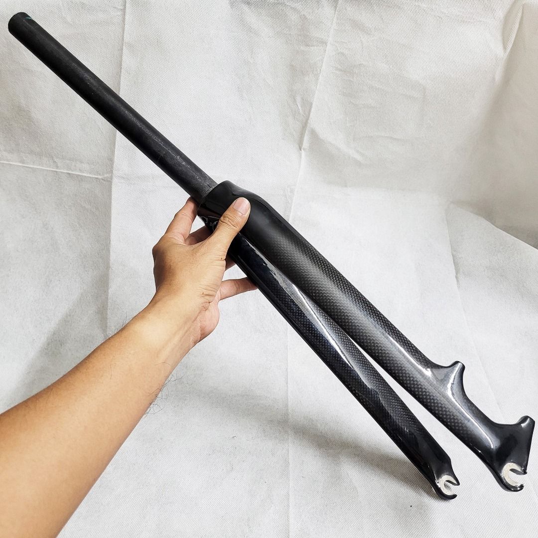 Carbon Fiber Road Bike Fork 700c with Disc Brake Post Mount