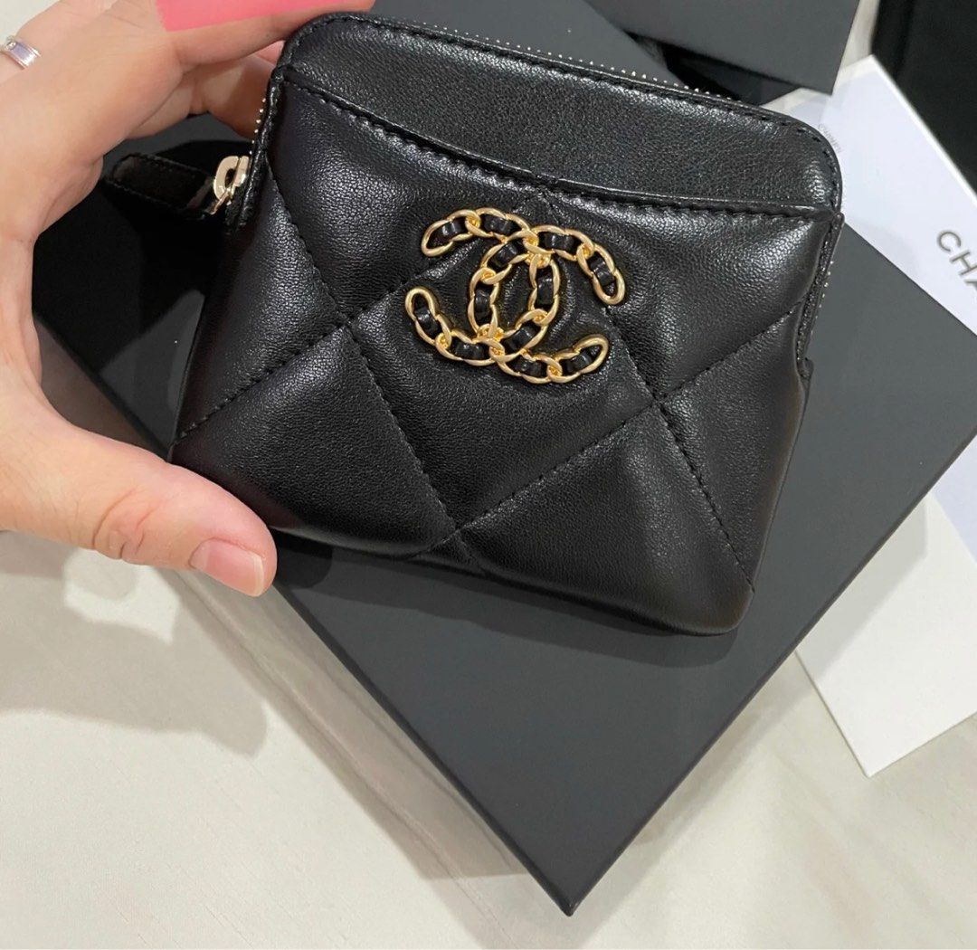 Chanel 19 Zipped Coin Purse