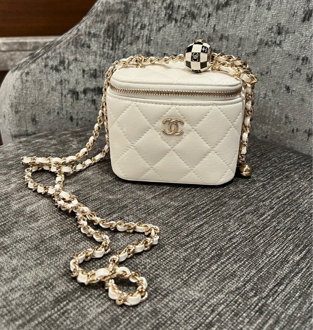 Chanel 23C Pearl Crush Mini Vanity with Chain Lambskin White LGHW (Mic