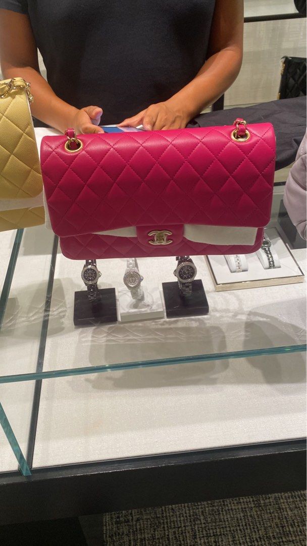 Fuchsia chanel hotsell bag