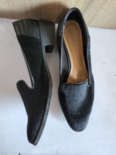 Charles & Keith Loafers Preloved