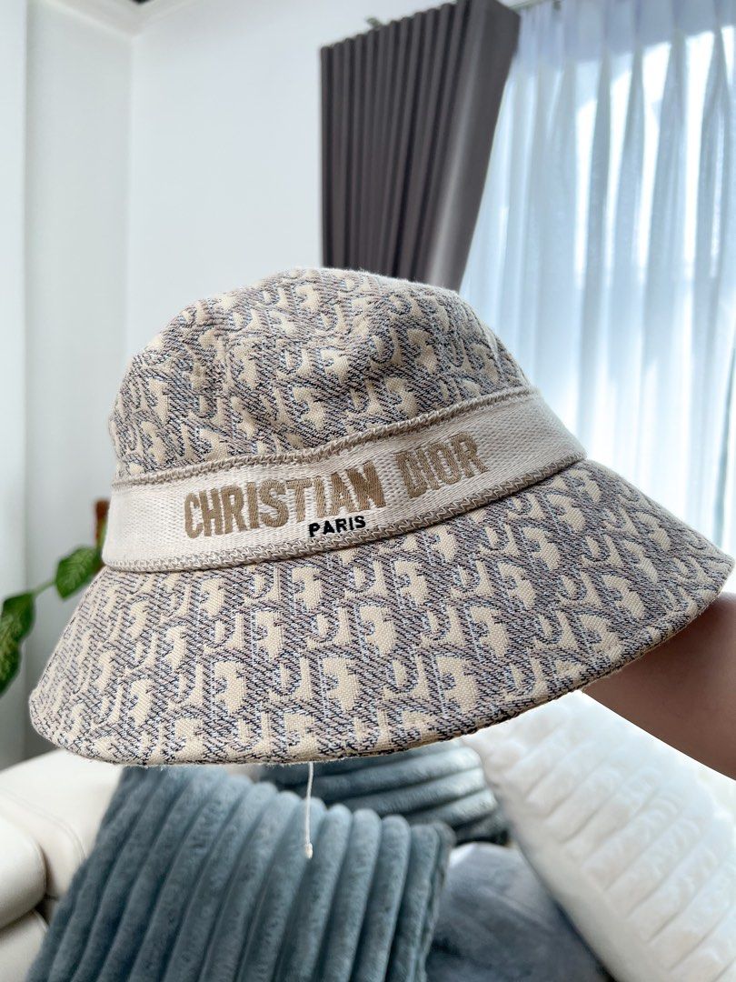 Christian dior bucket hat 2025