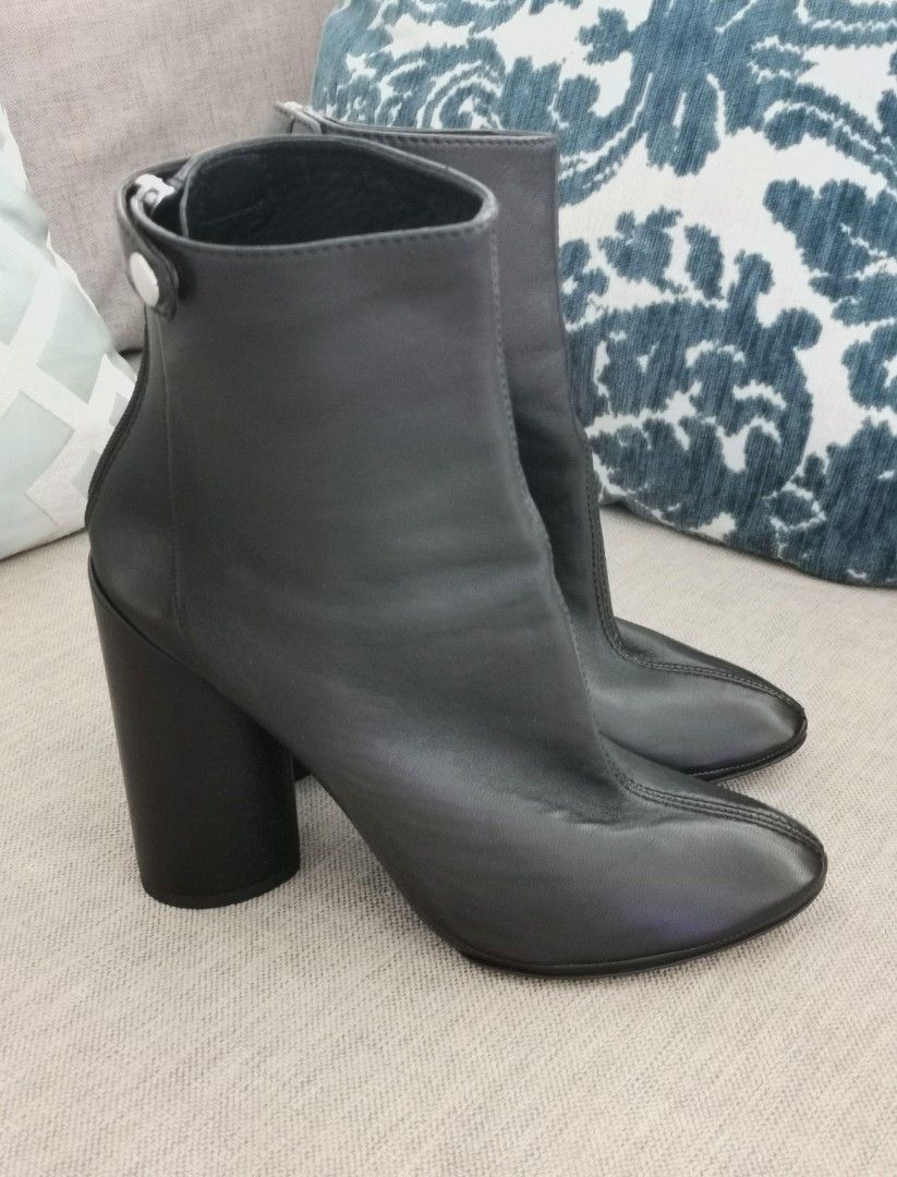 Christian dior new arrivals ankle boots