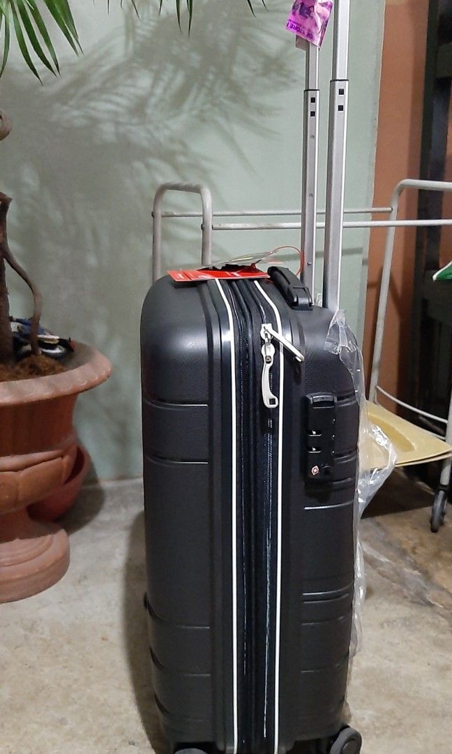 Compass Luggage, Hobbies & Toys, Travel, Luggage on Carousell