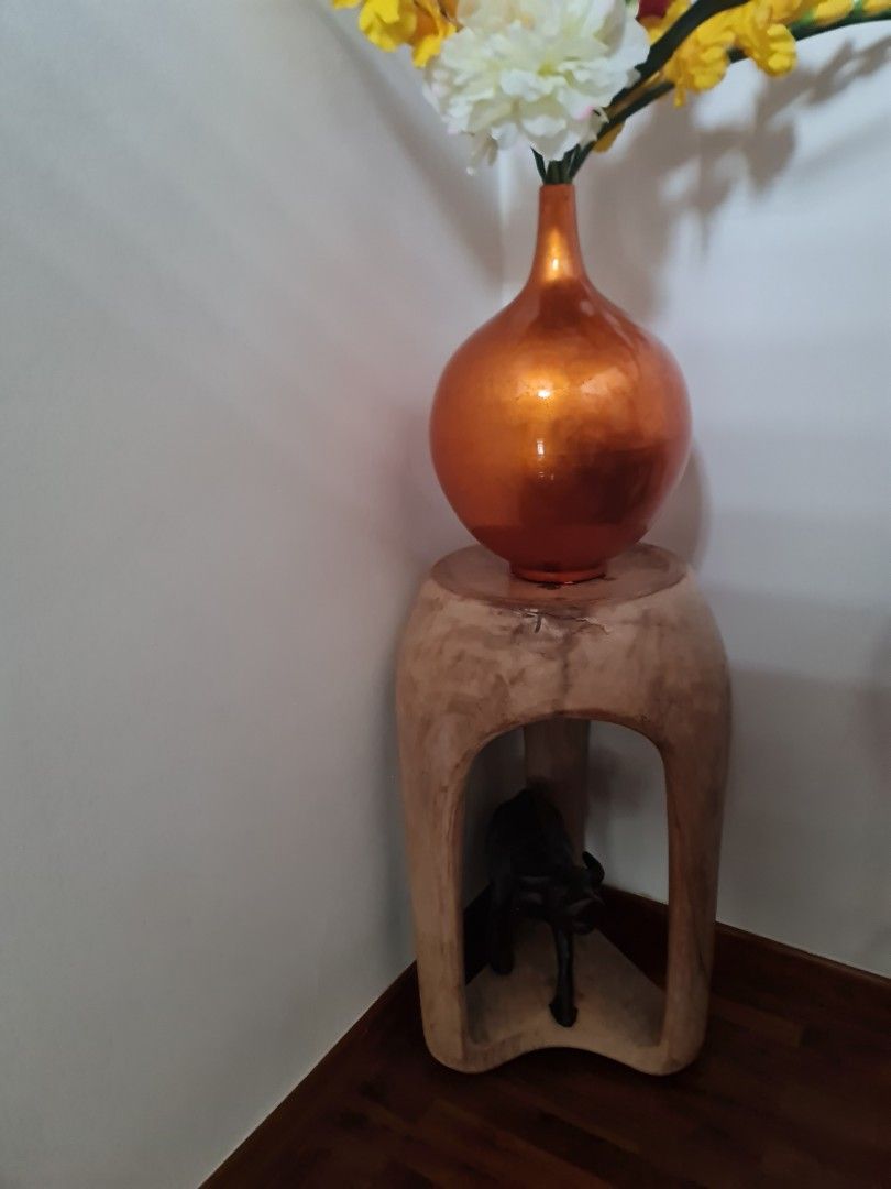 corner teak flower pot stand, Furniture & Home Living, Home Decor