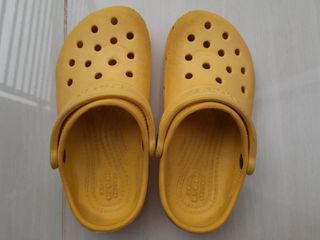 Kids Crocs size C11