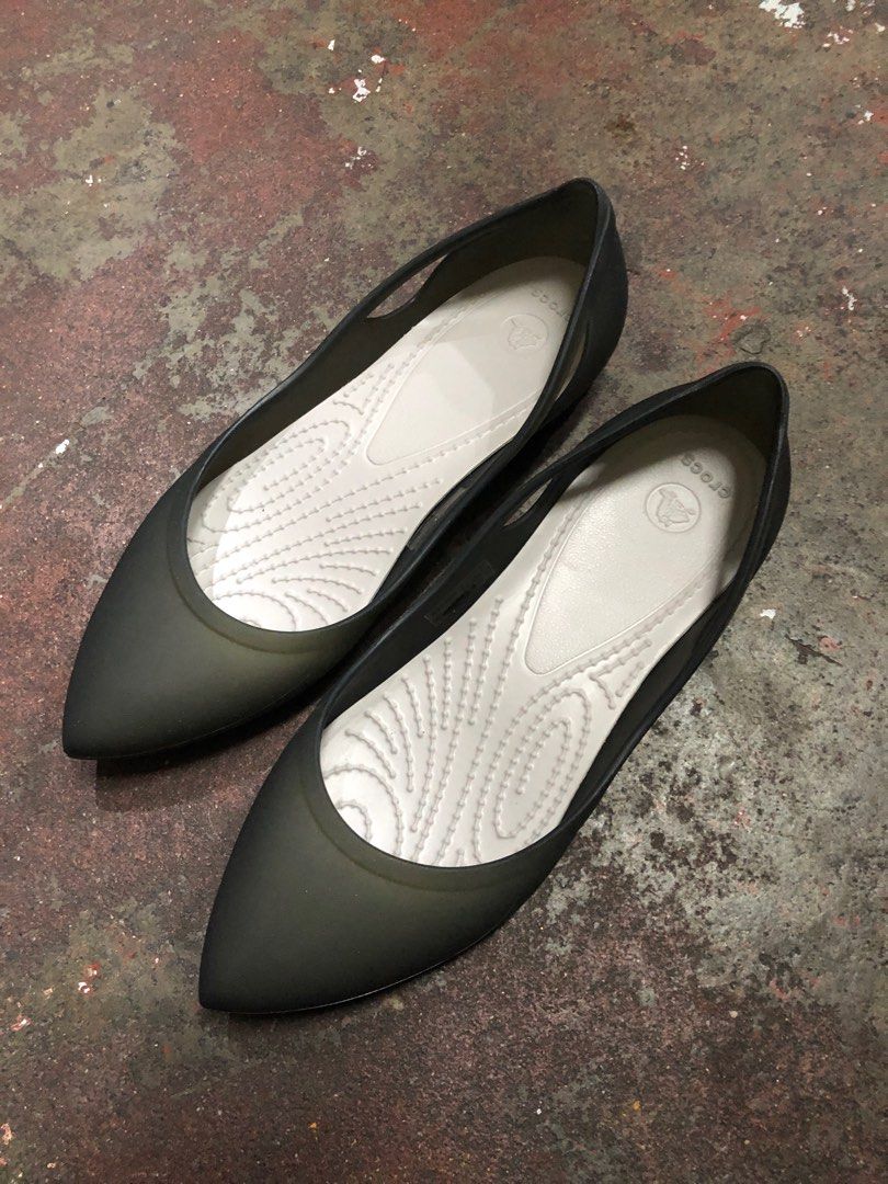 Crocs rio flat size 8 hotsell