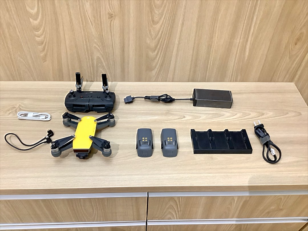 DJI Spark Fly More Combo Range Booster Mint Condition negotiable price