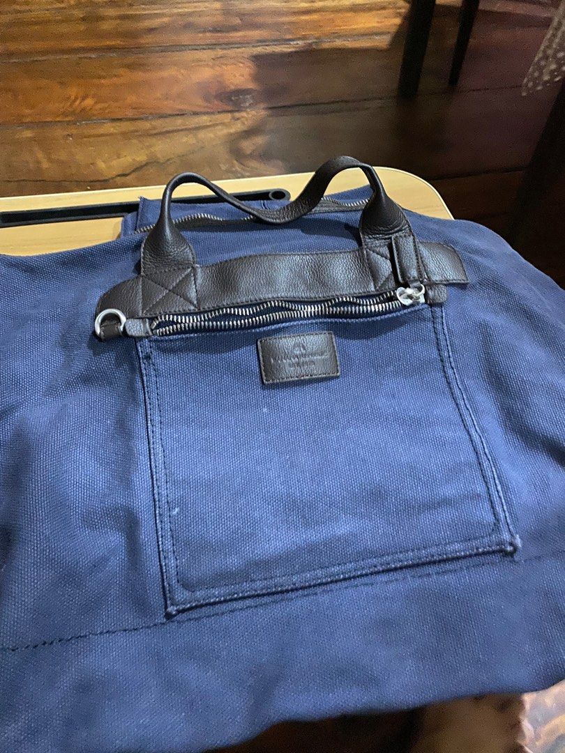 Banana republic duffle bag best sale