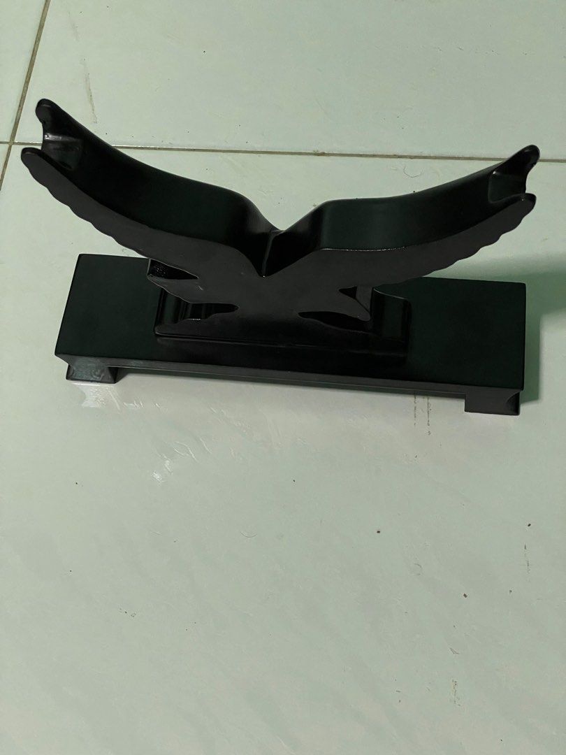 Eagle Stand For Weapon Display., Furniture & Home Living, Home Decor