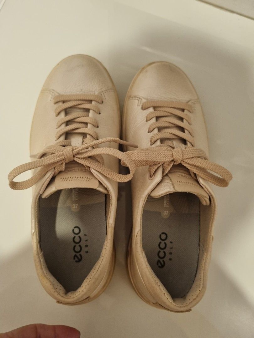 ecco sneakers