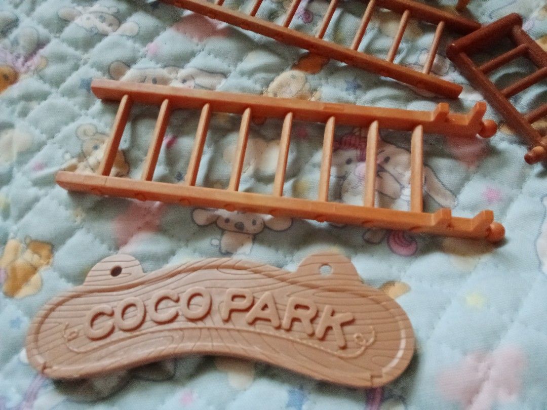 Epoch Sylvanian Family Scraps Set (Category: Designer & Blind Box Toys) located in Valenzuela. Submitted by euqilegnalim (Listing ID 1202319304, Image 3). Description: As a set.