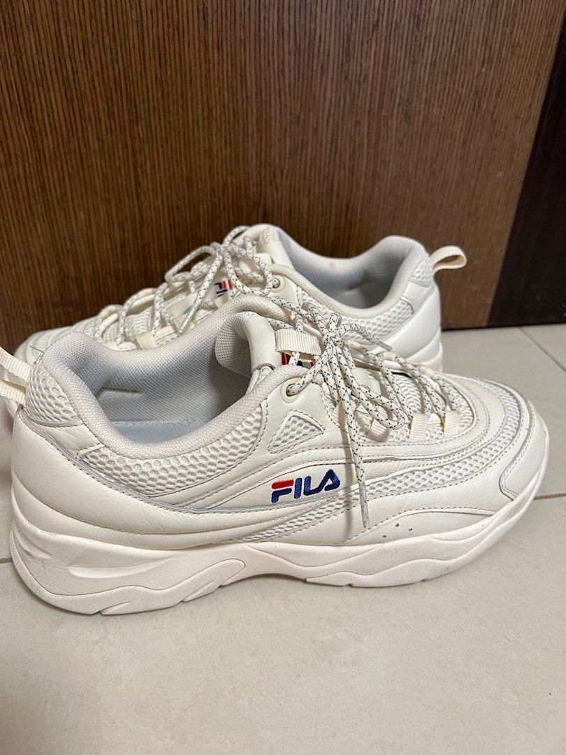 White fila price hot sale