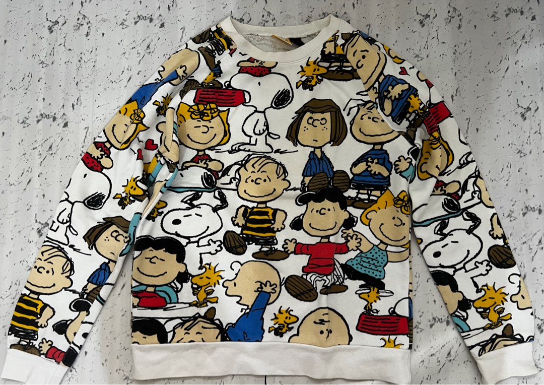 Forever 21 snoopy sweater top