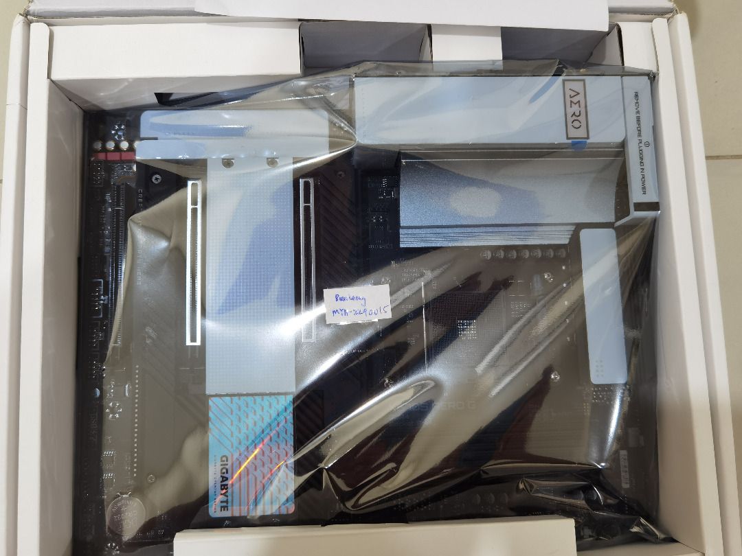 Gigabyte X570S Aero G (New+2Year Warranty), Computers & Tech, Parts