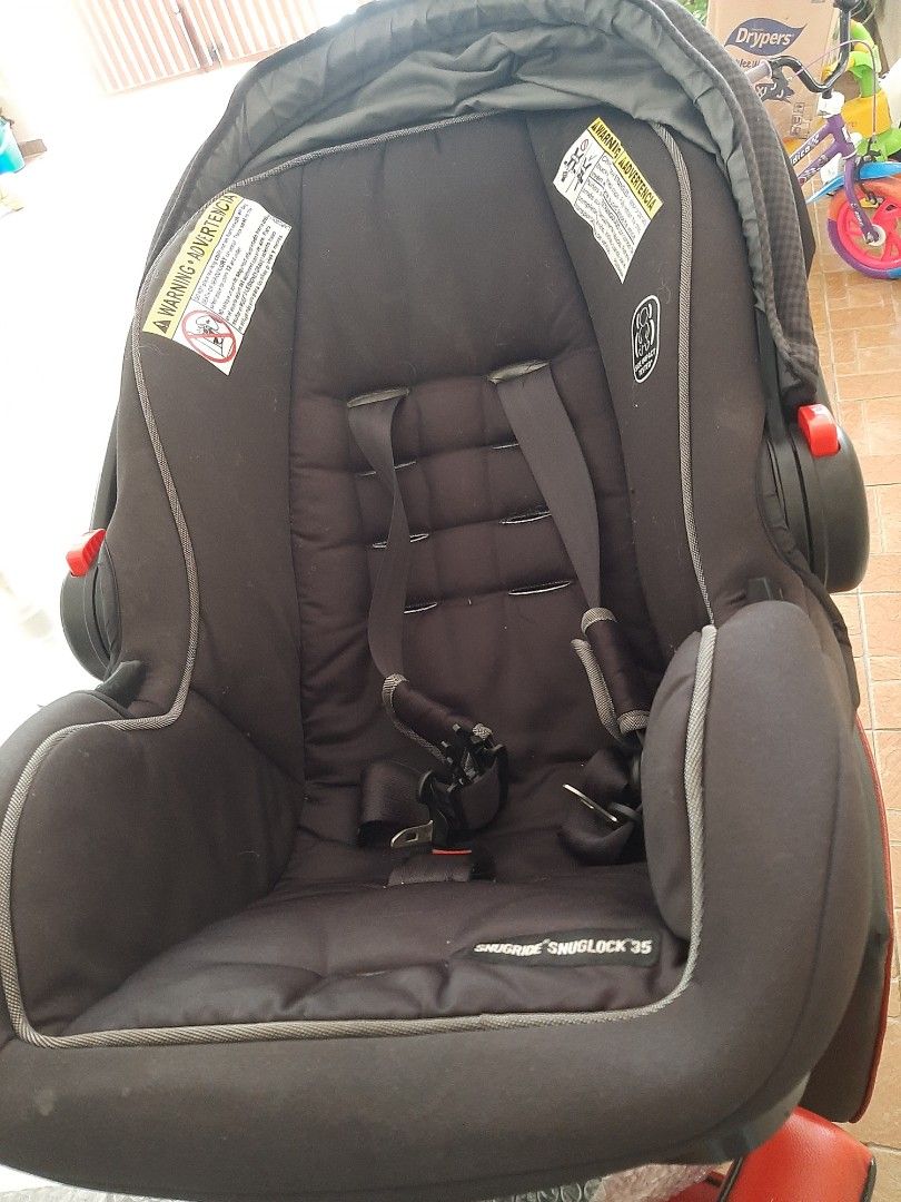 Graco SnugRide SnugLock 35 Infant Car Seat, Babies & Kids, Going Out