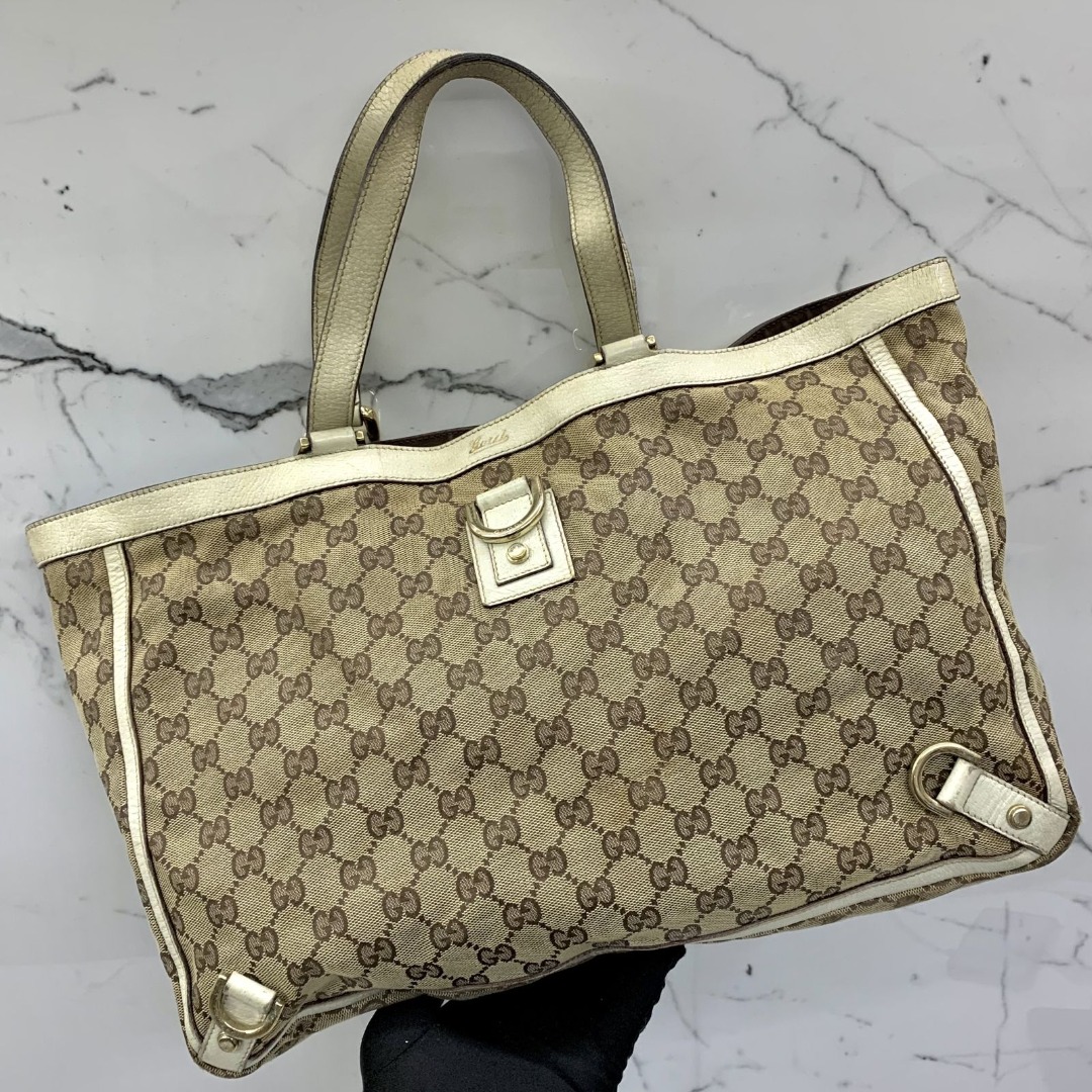 Gucci 141472 outlet
