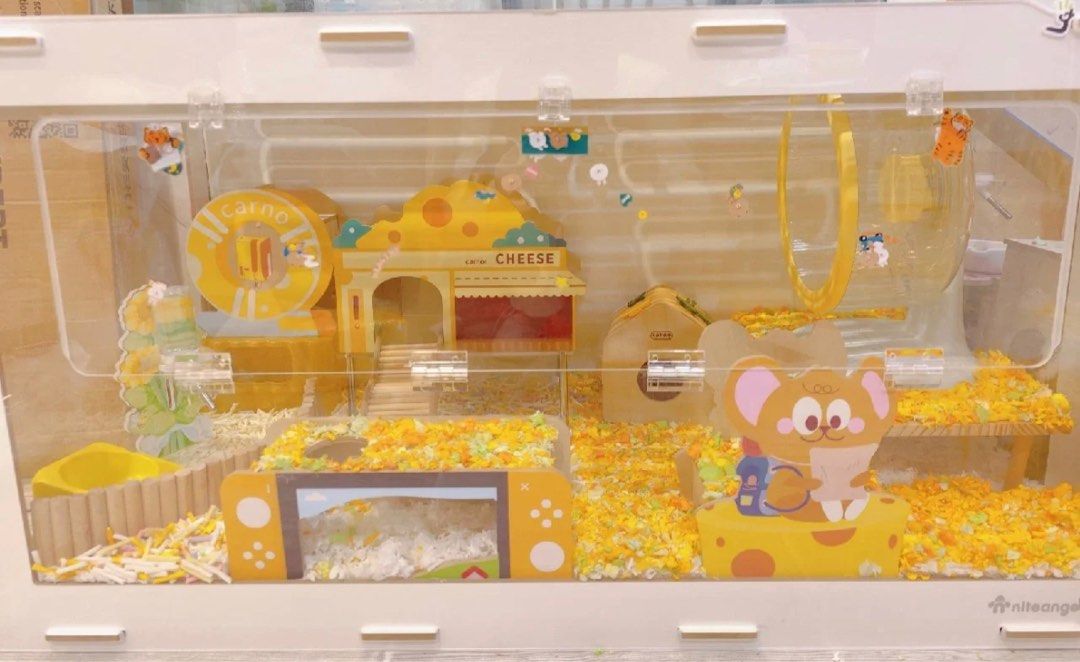 Hamster hideout, Pet Supplies, Homes & Other Pet Accessories on Carousell