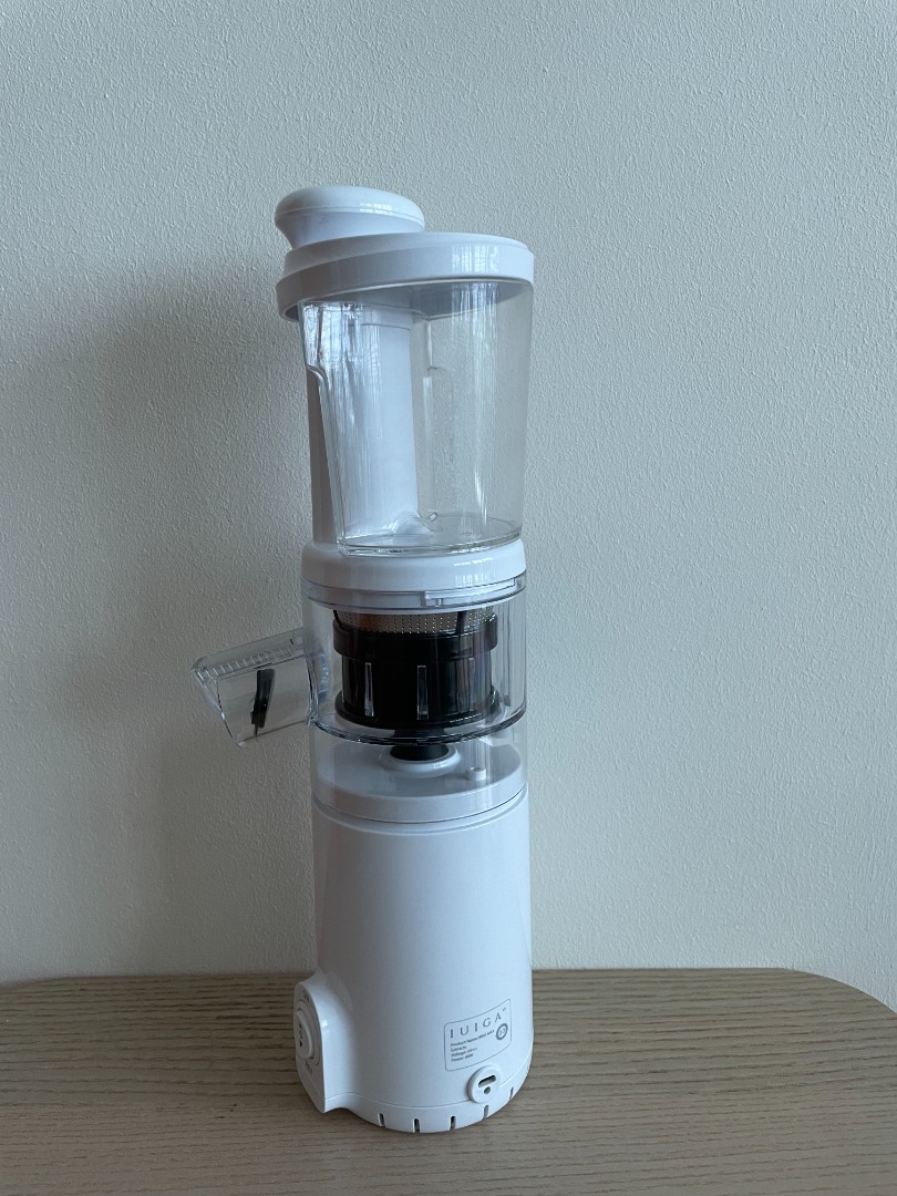 IUIGA Mini Juice Extractor, Furniture & Home Living, Kitchenware
