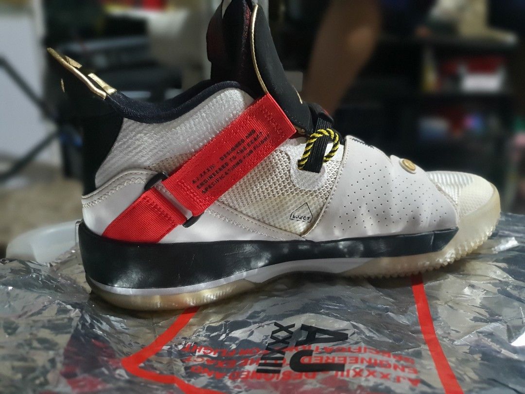 Scarpe jordan 33 flight 4 new arrivals