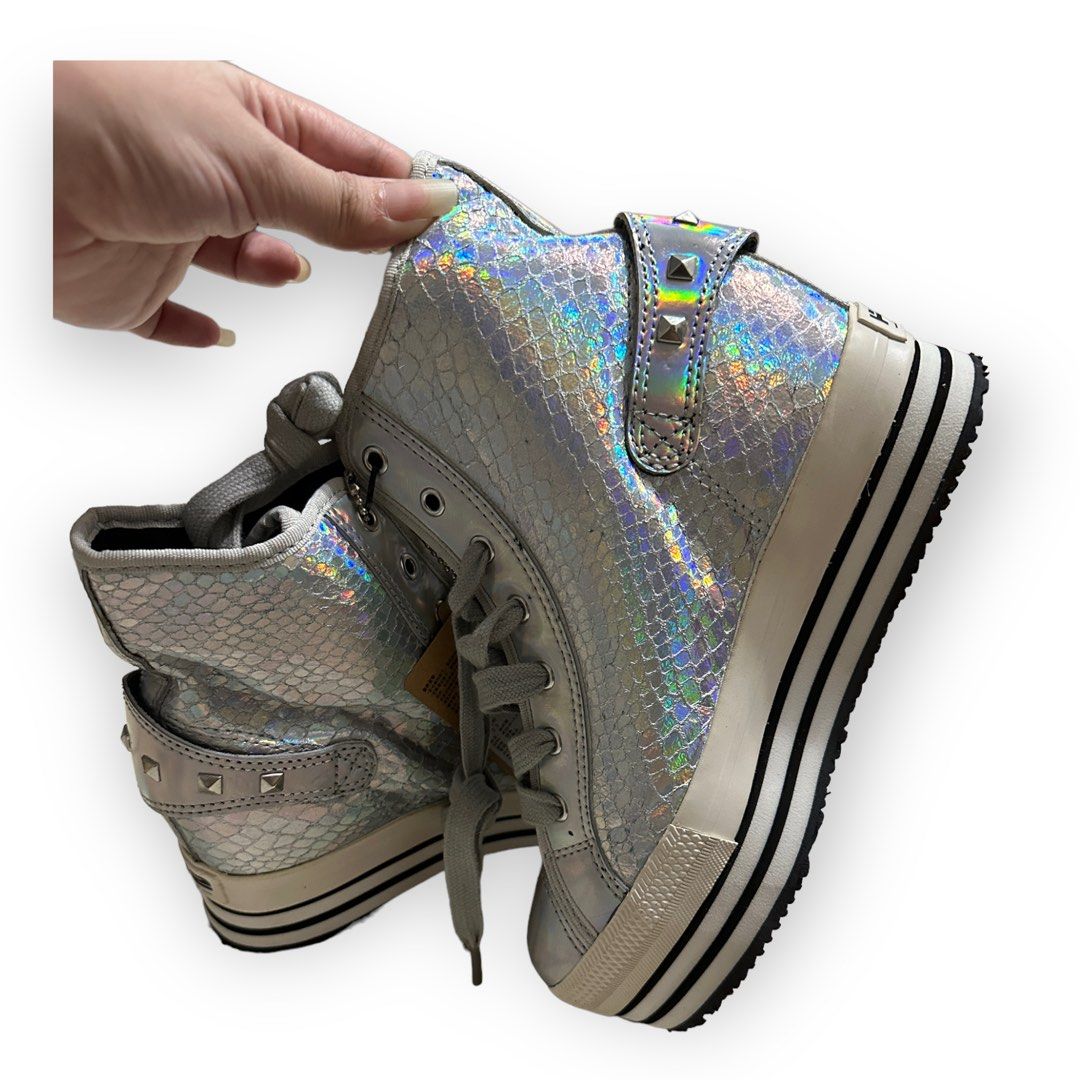 KPOP KOREAN BOOTS SNEACKERS HIGH HEELS WEDGE SILVER, Women's Fashion ...