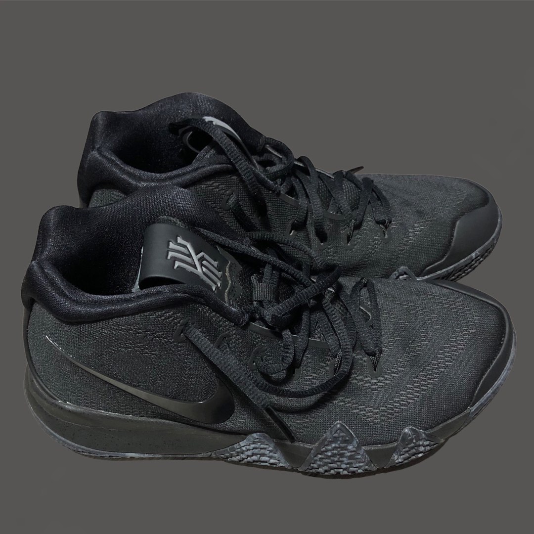 kyrie 4 triple black
