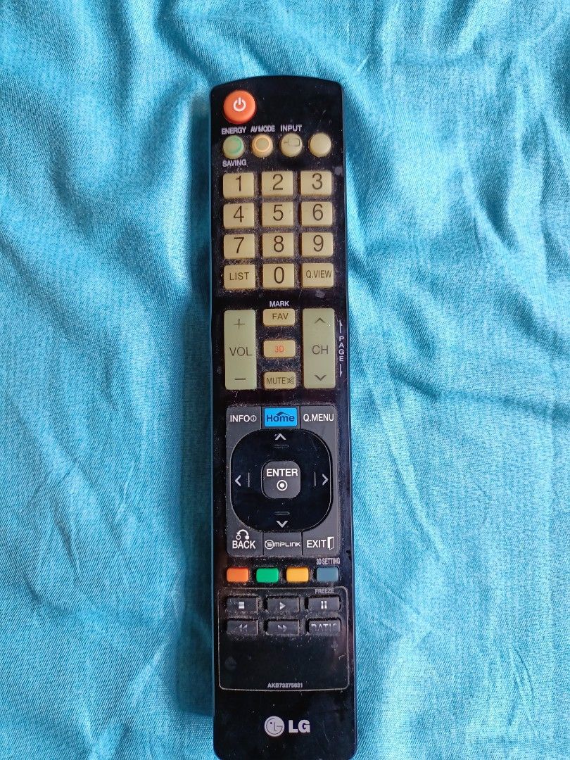 LG TV remote (Category: TV Parts & Accessories) located in Marikina City. Submitted by fericm (Listing ID 1202278331, Image 1). Description: LG TV remote, Not smart TV.