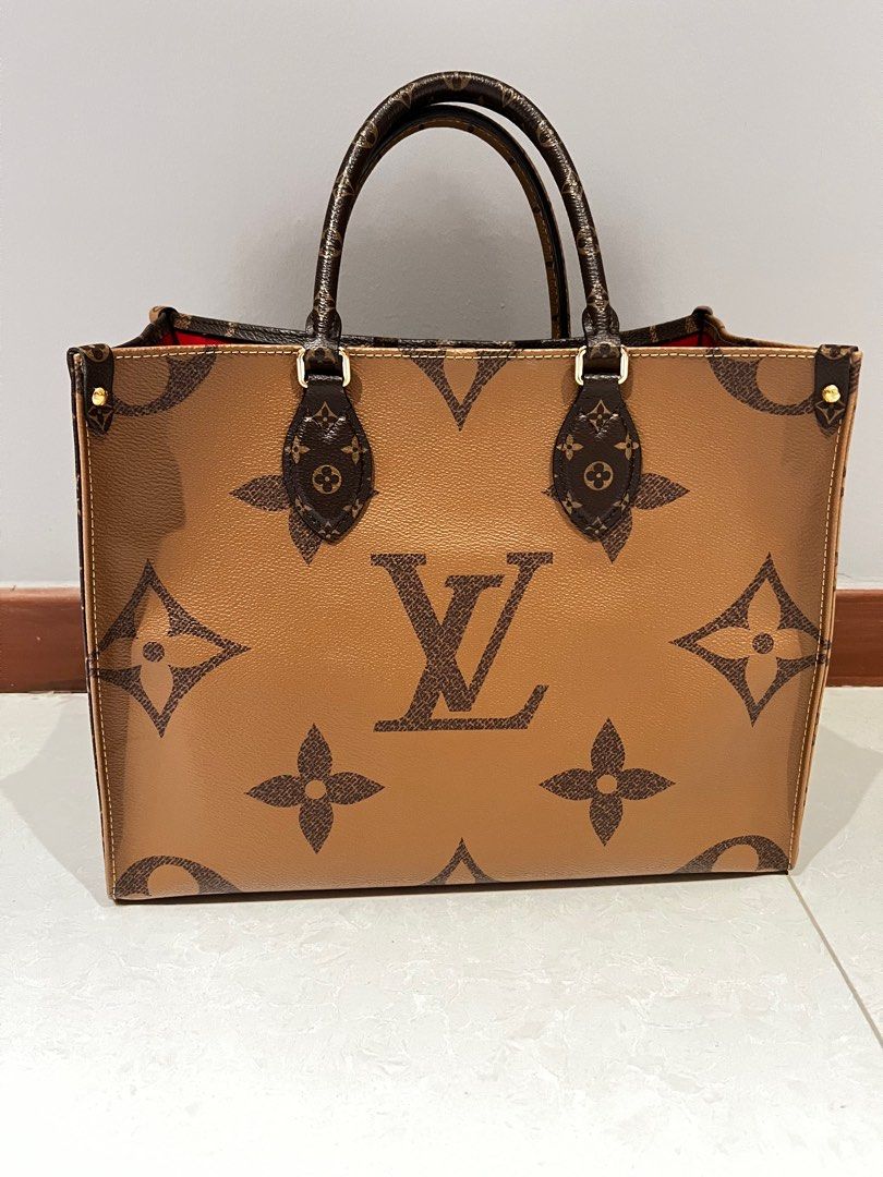 LV Pallas PM Monogram Bag, Women's Fashion, Bags & Wallets, Purses &  Pouches on Carousell