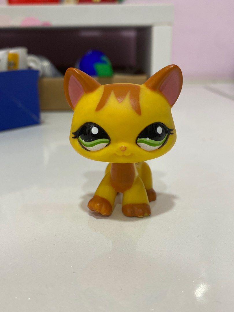 Lps littlest pet shop dogs and cats lot, Hobbies & Toys, Toys & Games on  Carousell