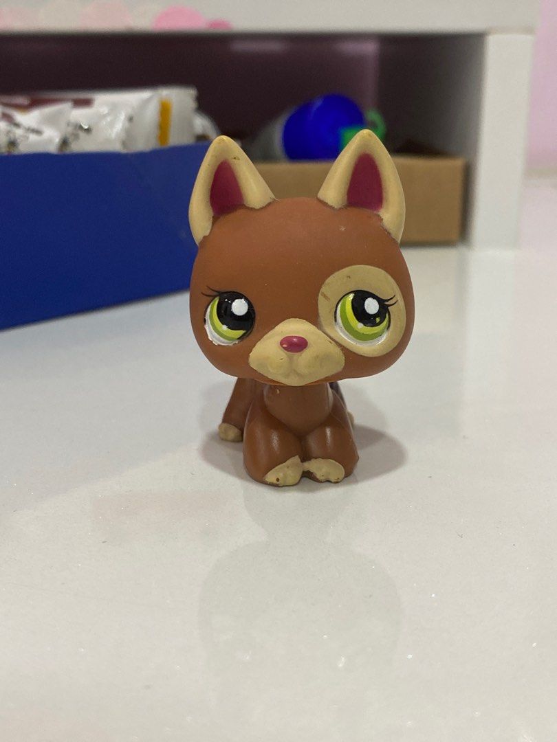 Lps littlest pet shop dogs and cats lot, Hobbies & Toys, Toys & Games