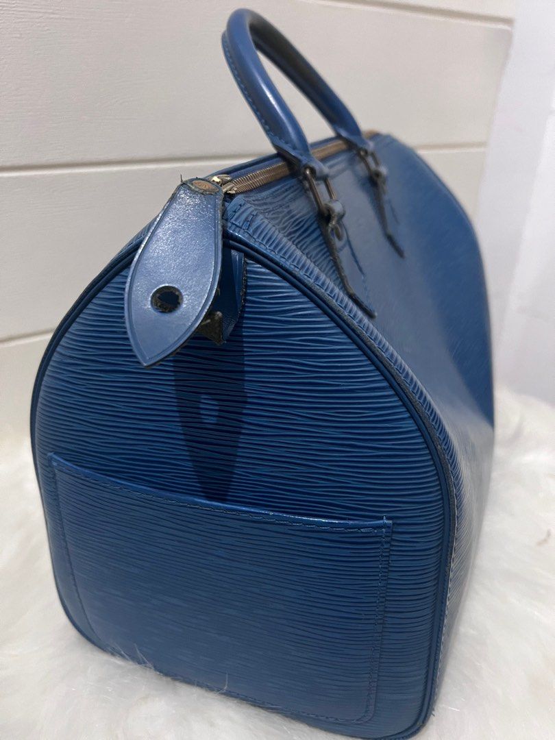 LV Speedy Epi 30 (Category: Luxury Bags & Wallets) located in Pasig City. Submitted by gs_pre_loved (Listing ID 1202311901, Image 3). Description: .