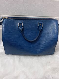 (Category: ) located in . Submitted by gs_pre_loved (Listing ID 1202311901, Image 1). Description: .
