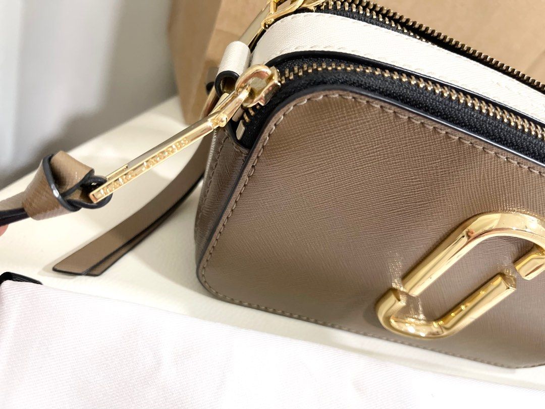 Marc Jacobs Camera Bag, Women's Fashion, Bags & Wallets, Crossbody