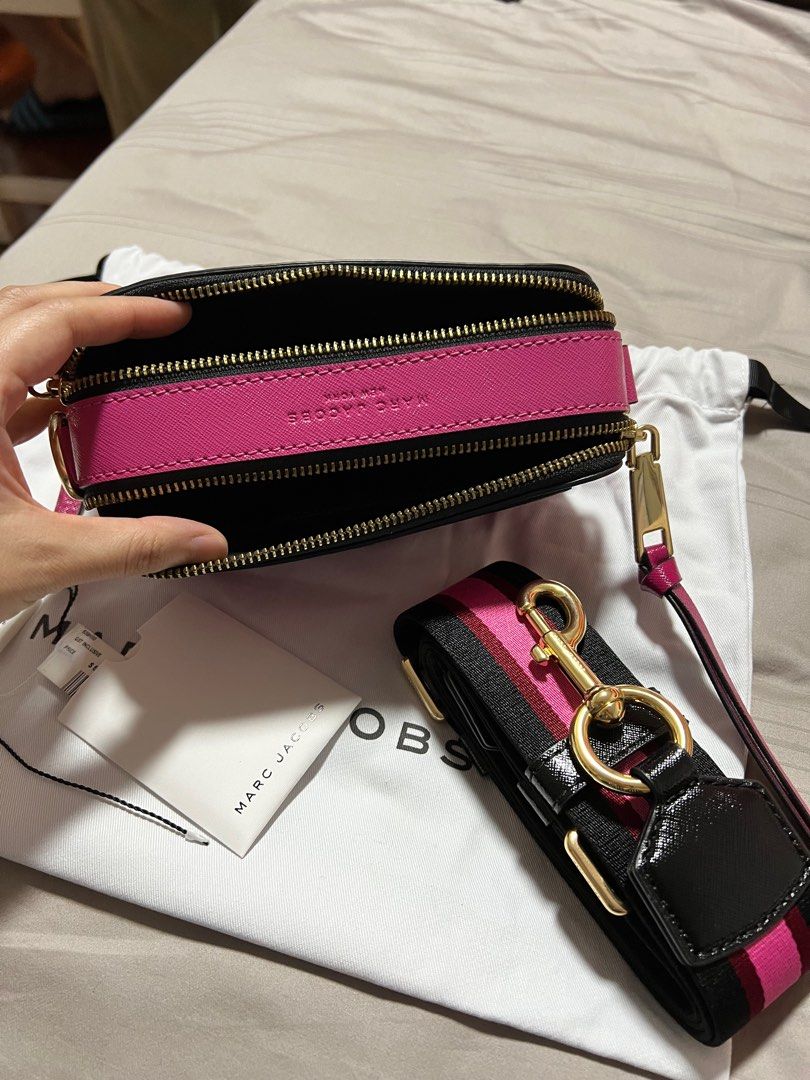 Marc Jacobs Snapshot Camera Bag - hot pink