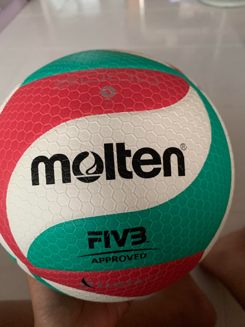 Molten V5M5000 Volleyball (Original), Sports Equipment, Sports & Games