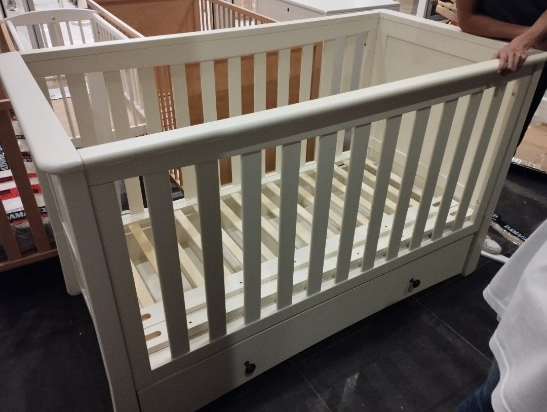 Mothercare cots hot sale bed