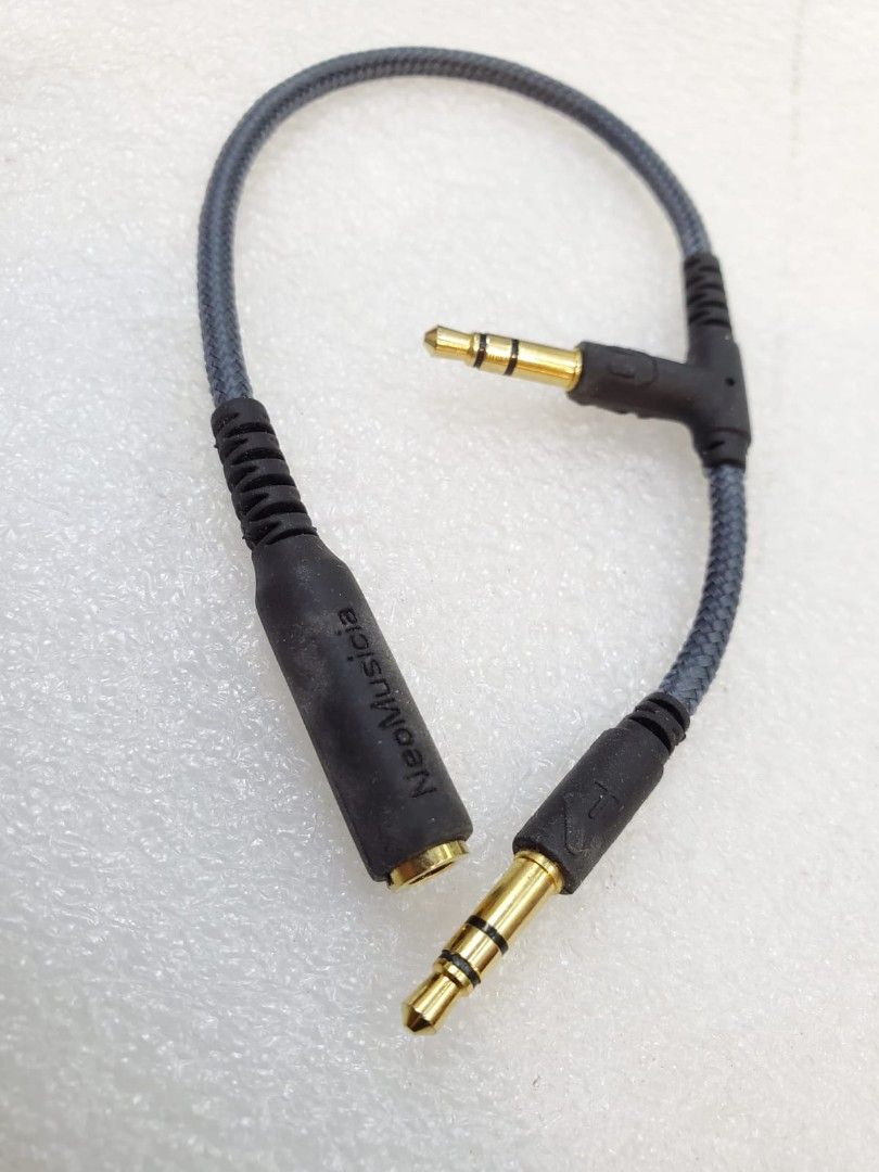 Neomusicia boom mic clearance
