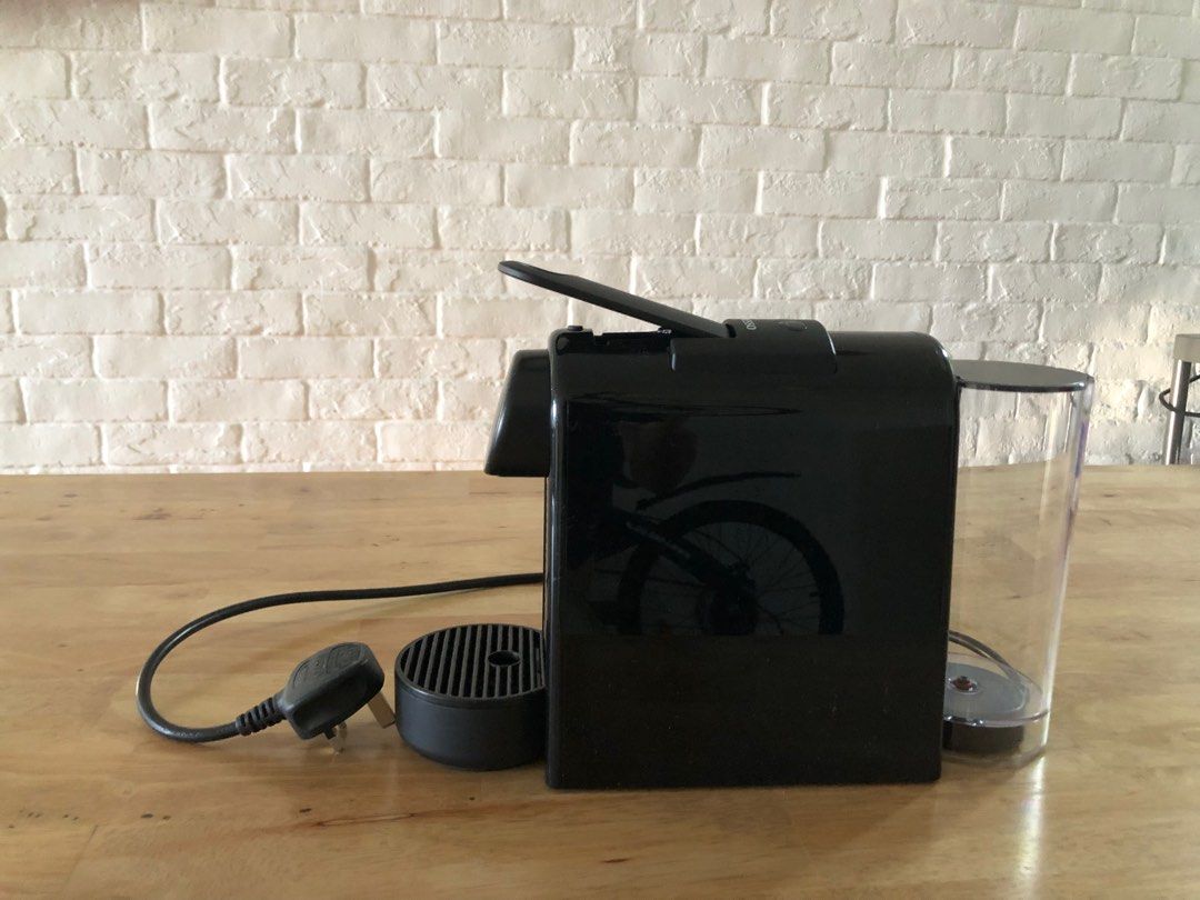 Nespresso Essenza Mini with reusable capsule, TV & Home Appliances