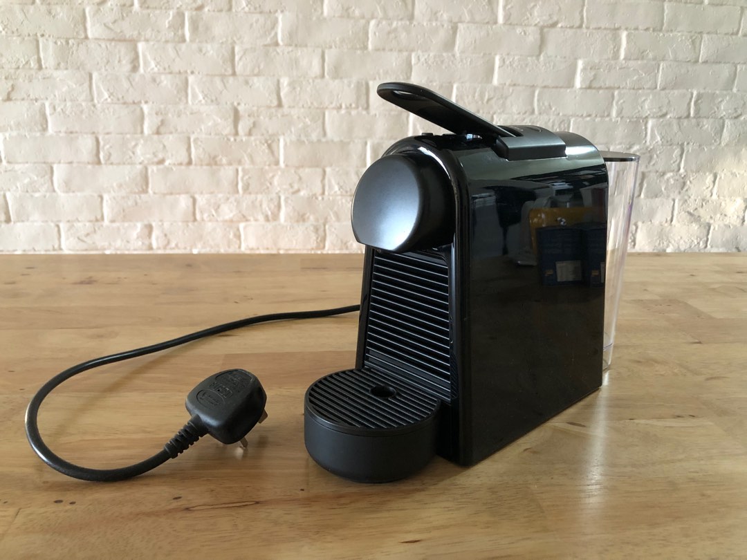 Nespresso Essenza Mini with reusable capsule, TV & Home Appliances