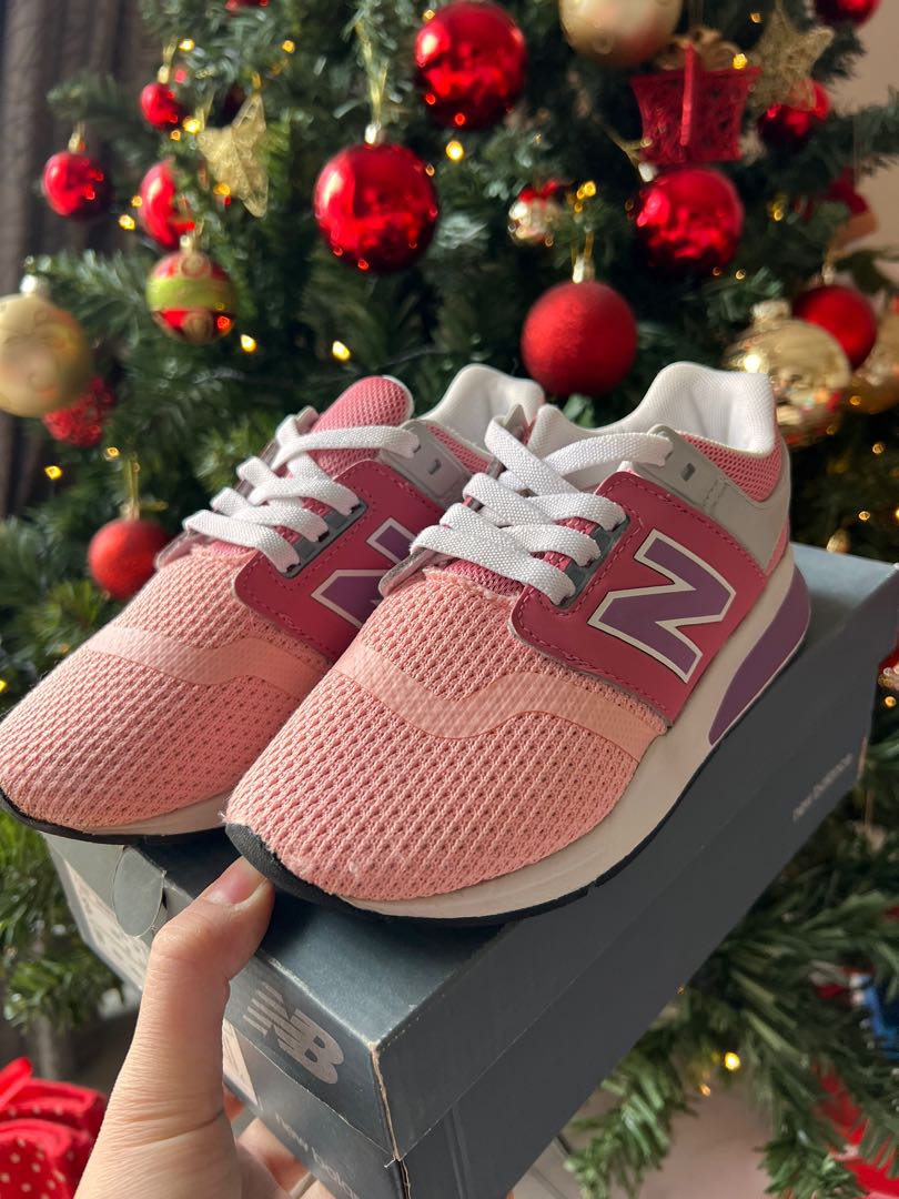 New balance kids hotsell 247
