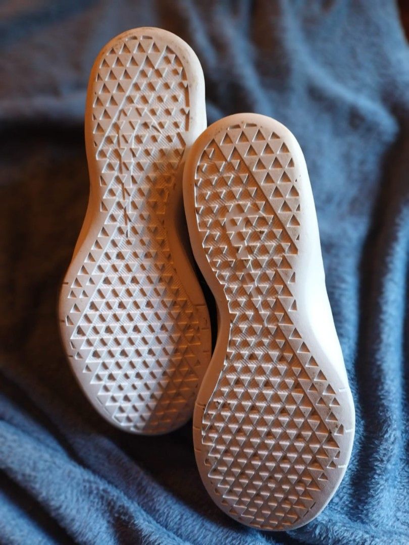 nike air presto triple white