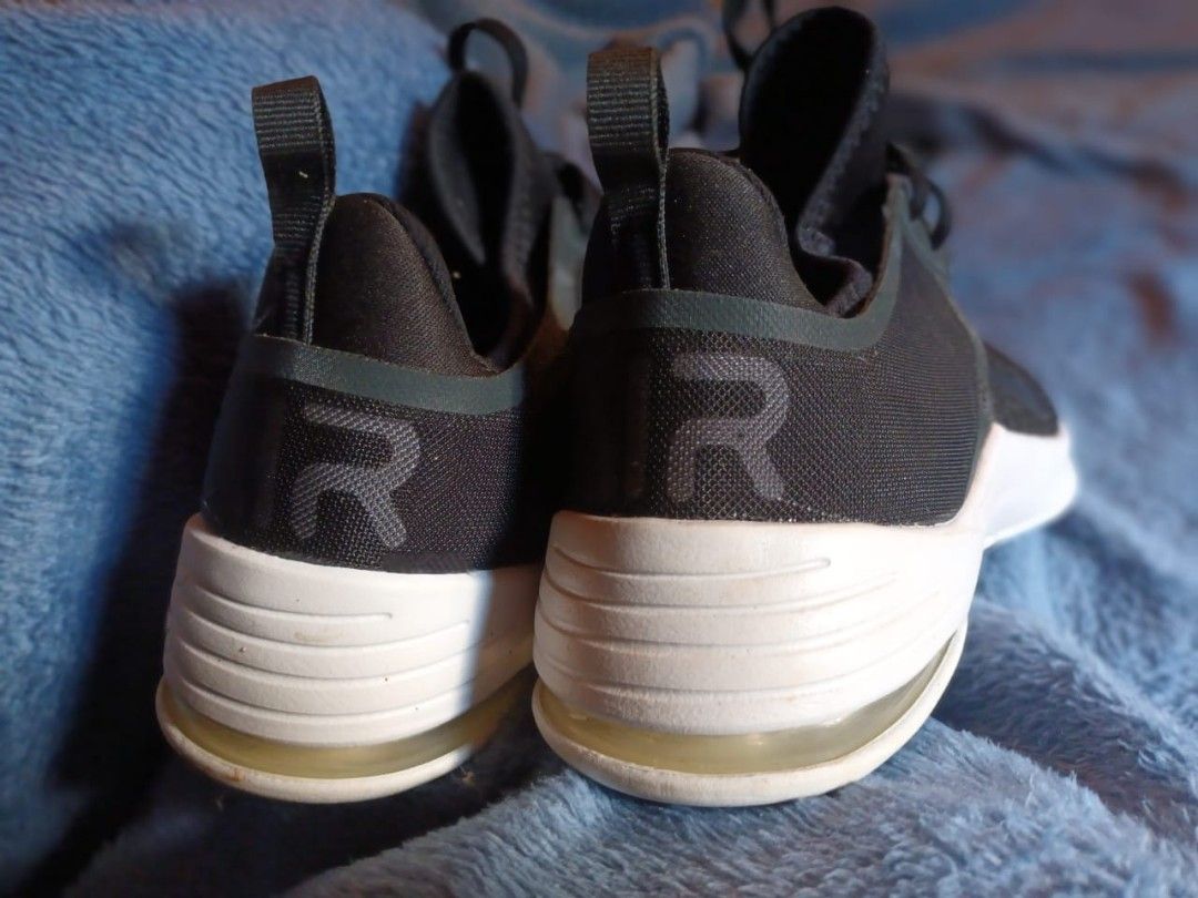 womens nike air max bella tr2