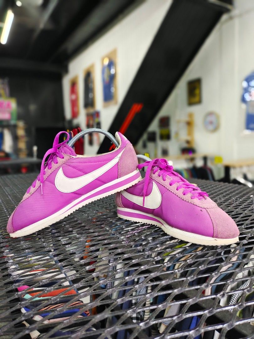 Nike cortez fuchsia best sale