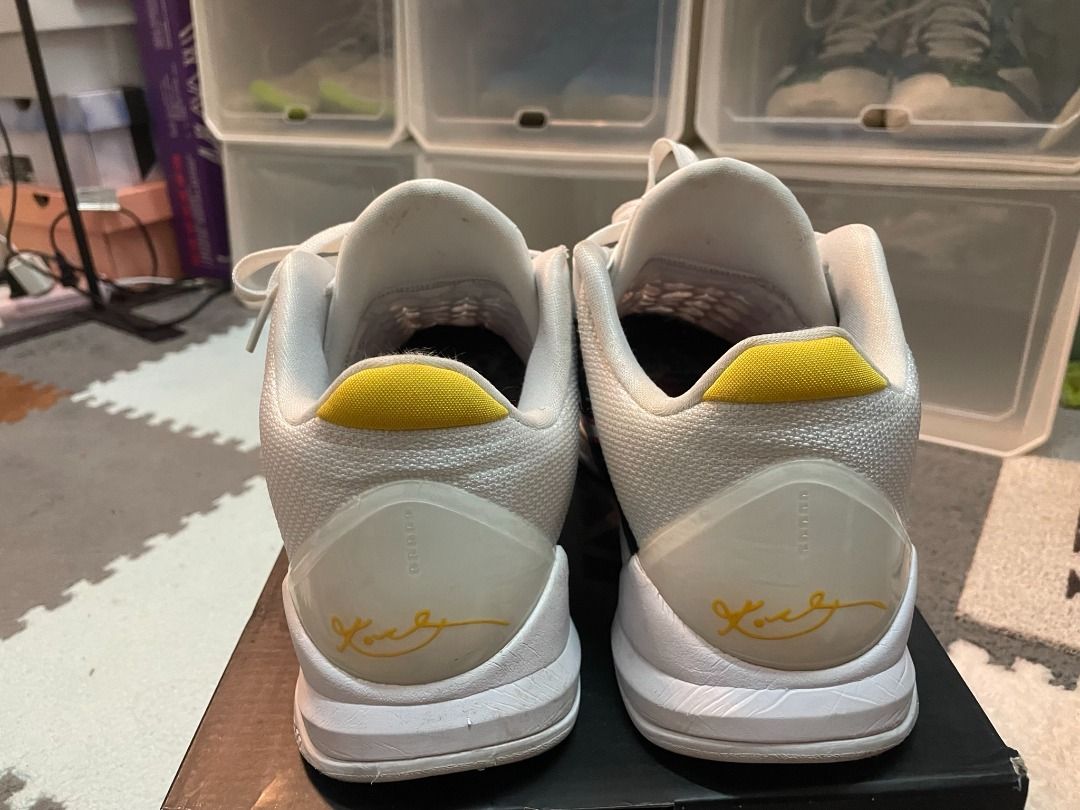 🉑️議價 Nike Kobe 5'' Alternate Bruce Lee '' 白黑 李小龍 us9.5 27.5cm 籃球鞋